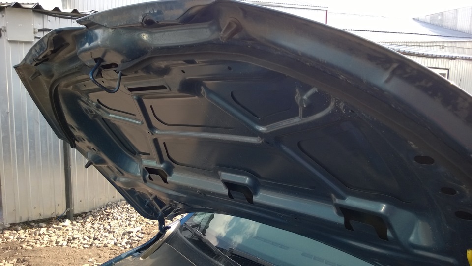 ущільнювач під капот. 5