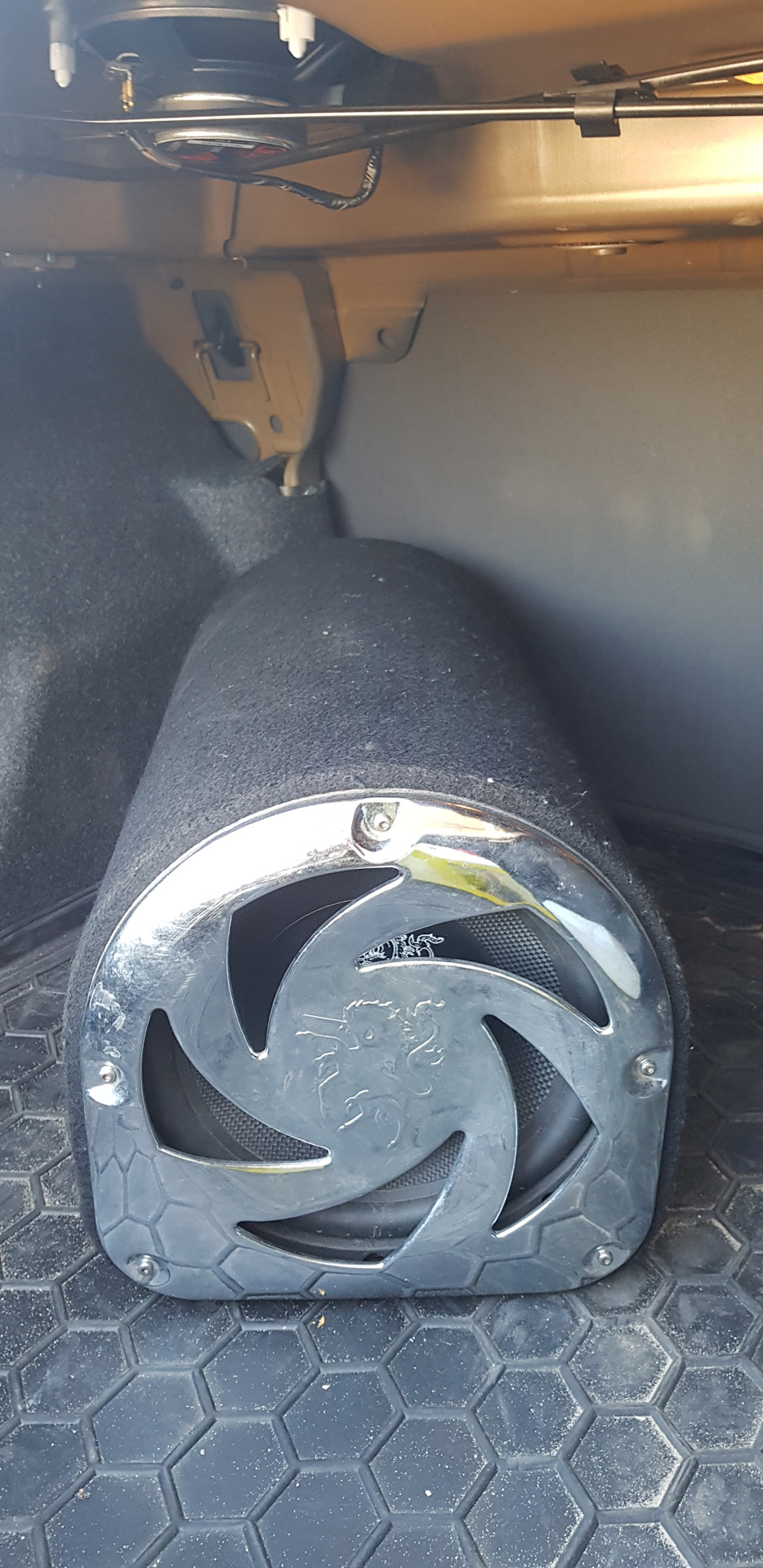 Subwoofer 1