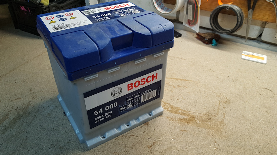 АКБ Bosch S4 / чохол для ключа 2