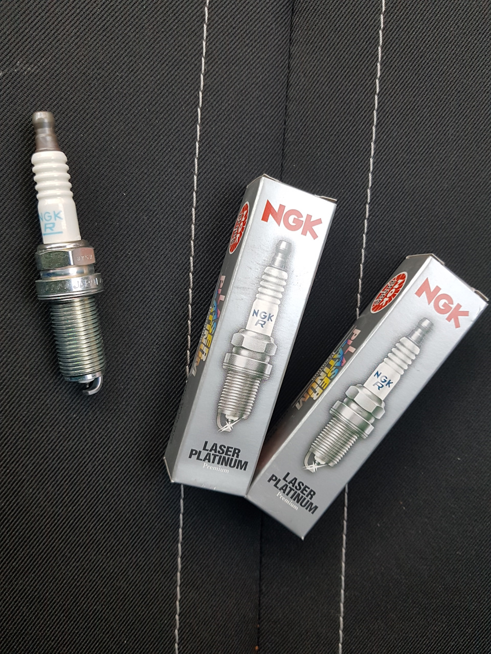 Зміна свічок NGK 4