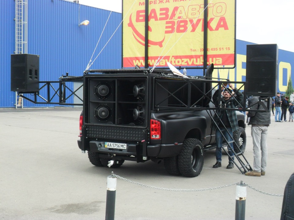 У справі і не тільки. 2