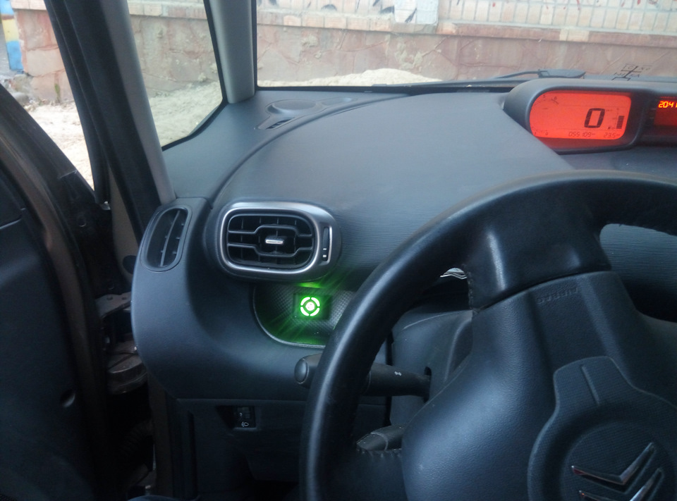 ГБО STAG QBOX Plus на С3 Picasso. Встановлено 4