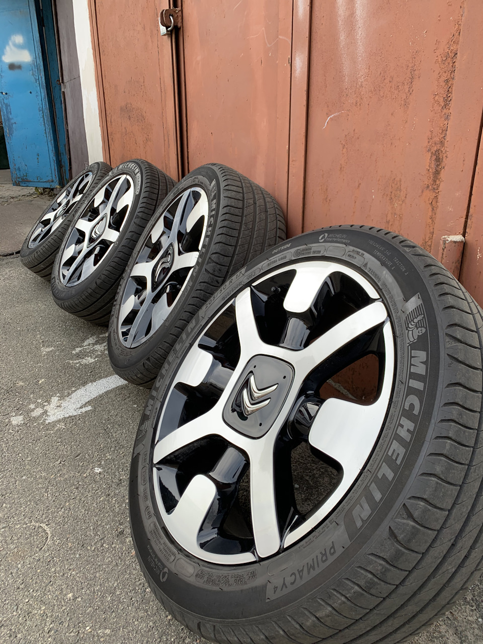 Диски CROSS R17 4