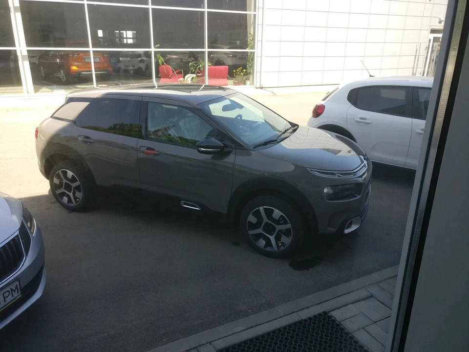 Новий Citroen C4 кактус вже у дилерів