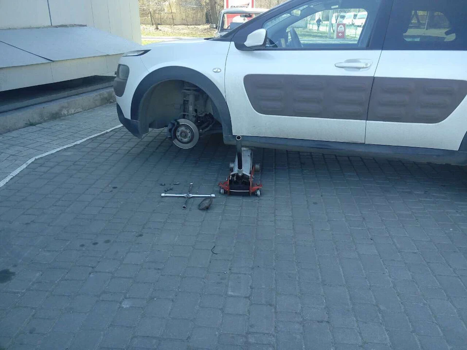 Прокол колеса