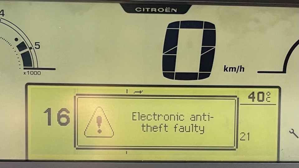Electronic anti-theft faulty