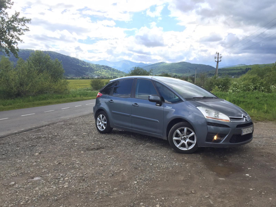 Поставив Диски R17 4x108 ET26 7,5j x 17h2 dia65,1 1