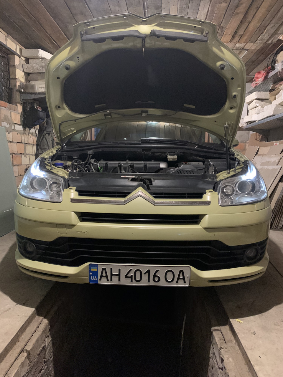 Заміна габаритних вогнів 1