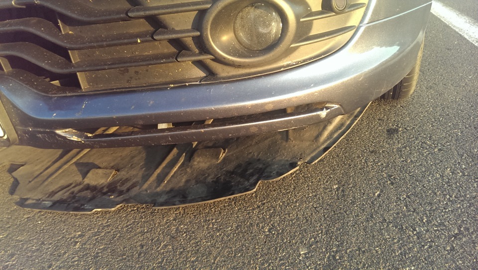 Відламався пластиковий захист під бампером 3