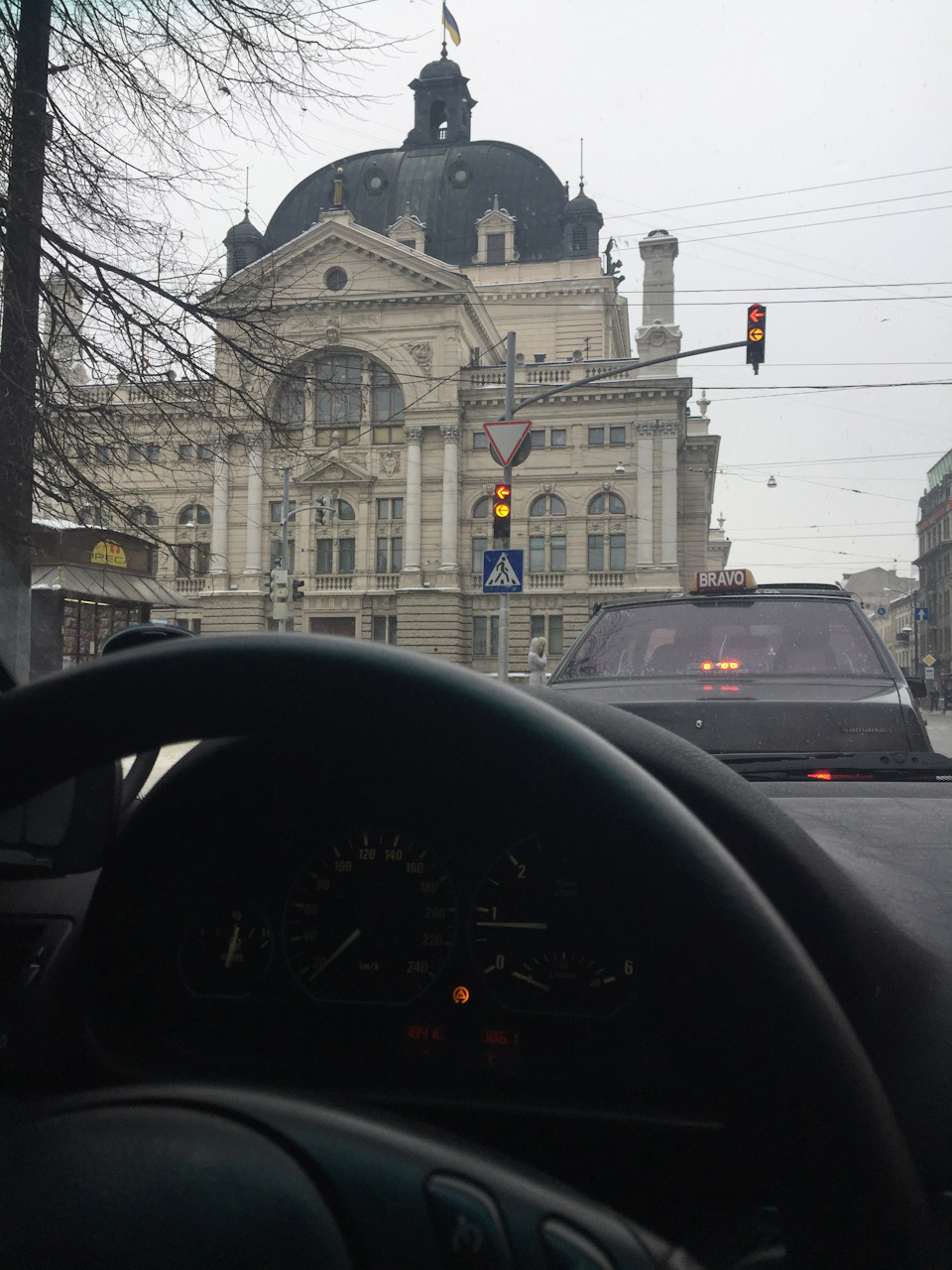 Подорож Львів. Карпати. Чернівці. ч1 2