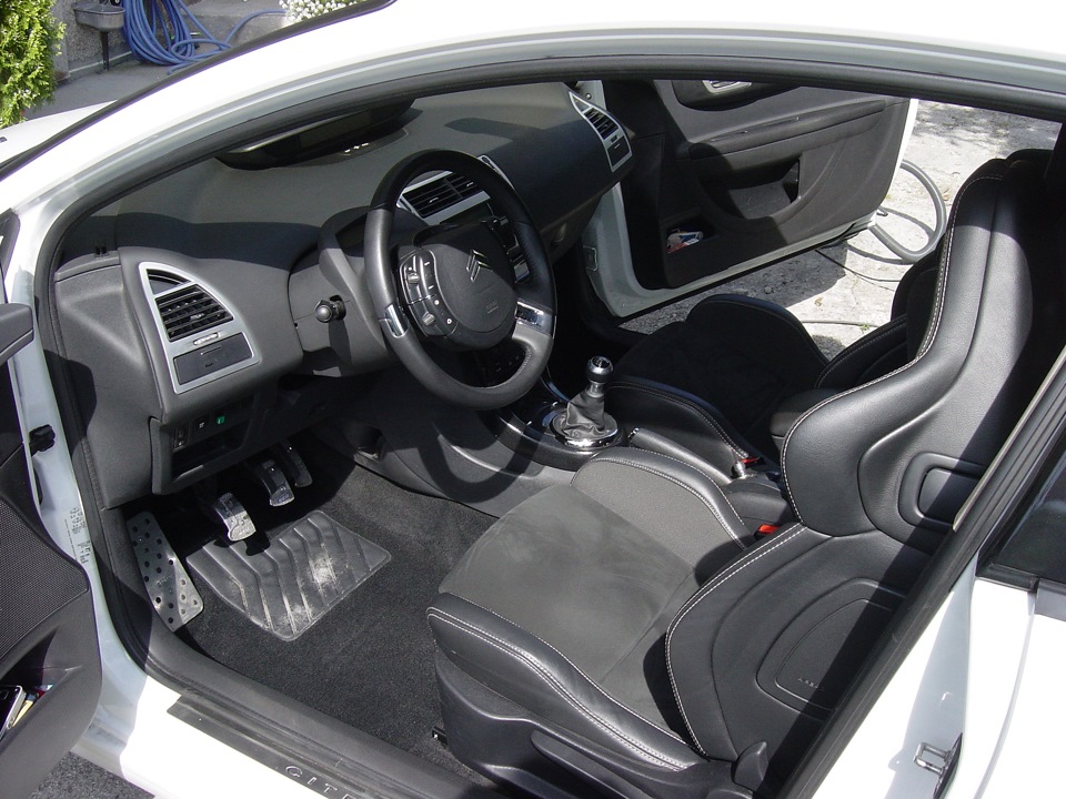 Салон 207 RC 3