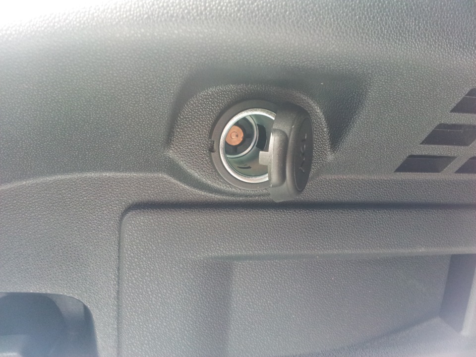 розетка 12V або як не переплачувати в ОД 3