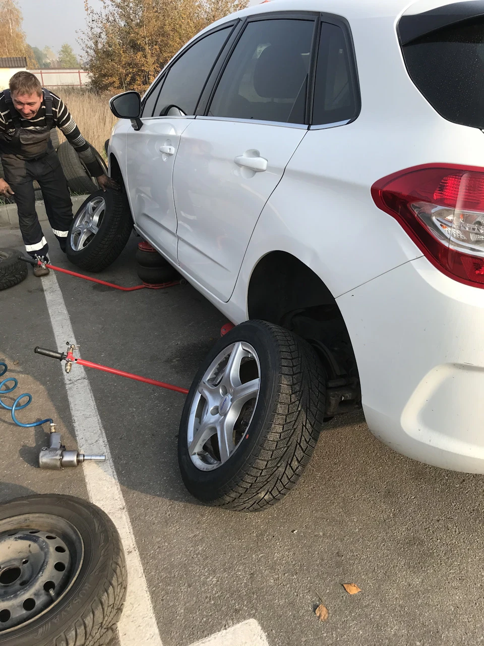 Перевзувся до першого снігу