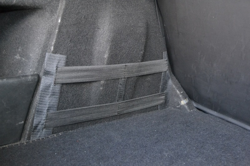 Автомобільна кишеня на липучках velcro holder 4