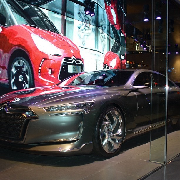 стенд citroen 1