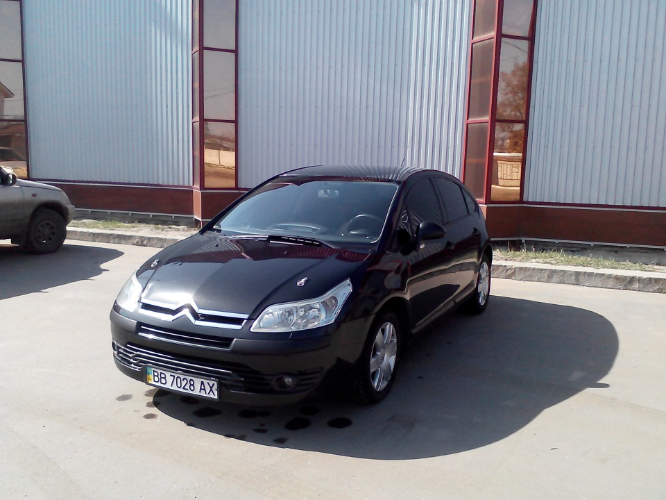 Продам свою машину Citroen C4 3