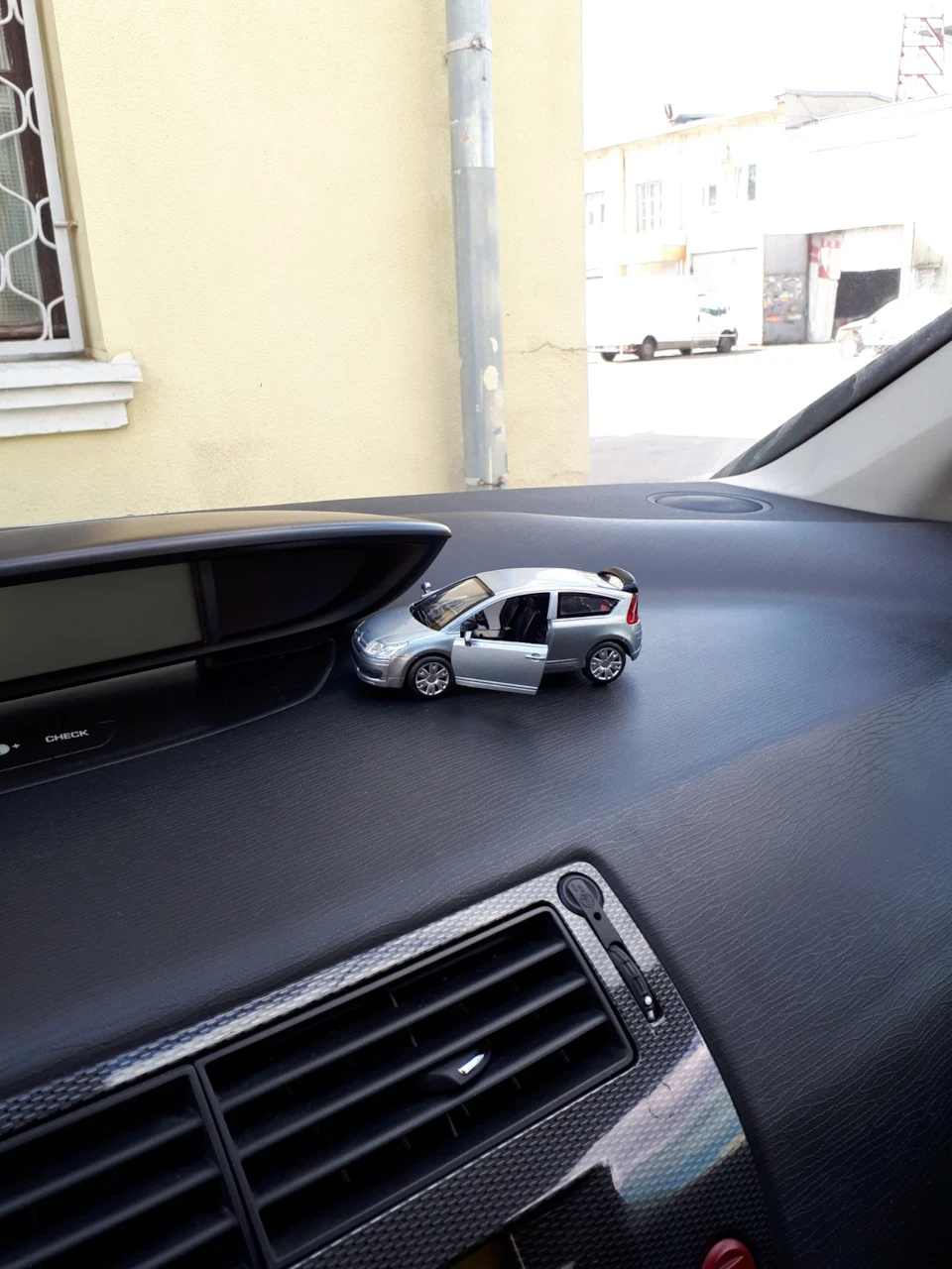 Ще ситроен