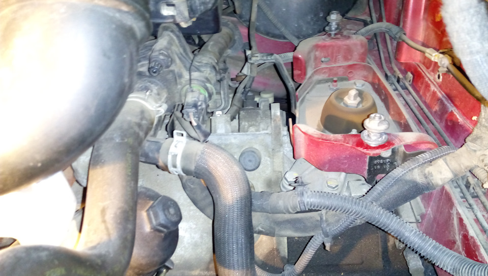 Зміна зчеплення на 1.6hdi (КПП - BE4) 4