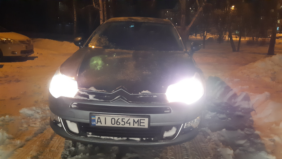 І міняти лампочки, що згоріли 5