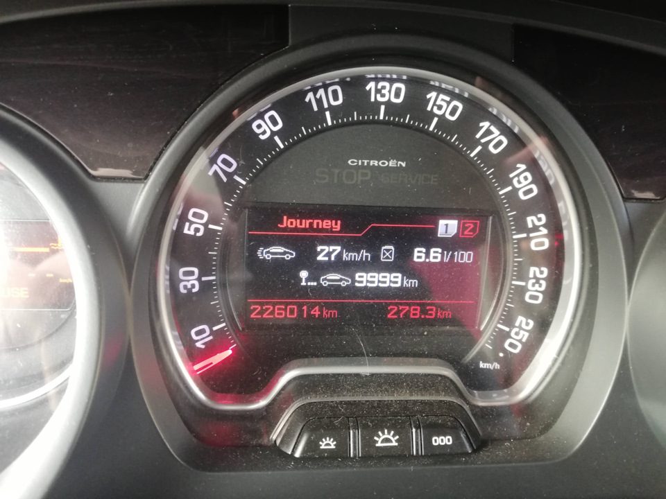 Майже рік на Citroen C5 X7 2.0 HDi (2012 р.в.) 5