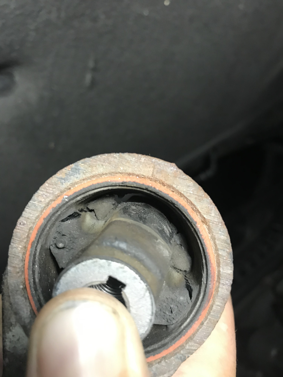 Заміна подушки двигун Citroen C5 1.6HDI 2