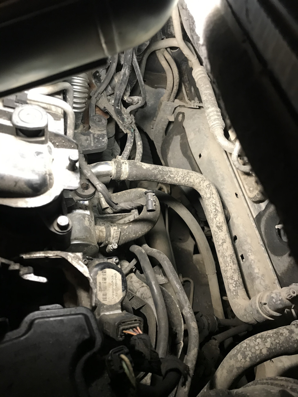 Заміна свічок розжарювання Citroen C5 1.6HDI 3