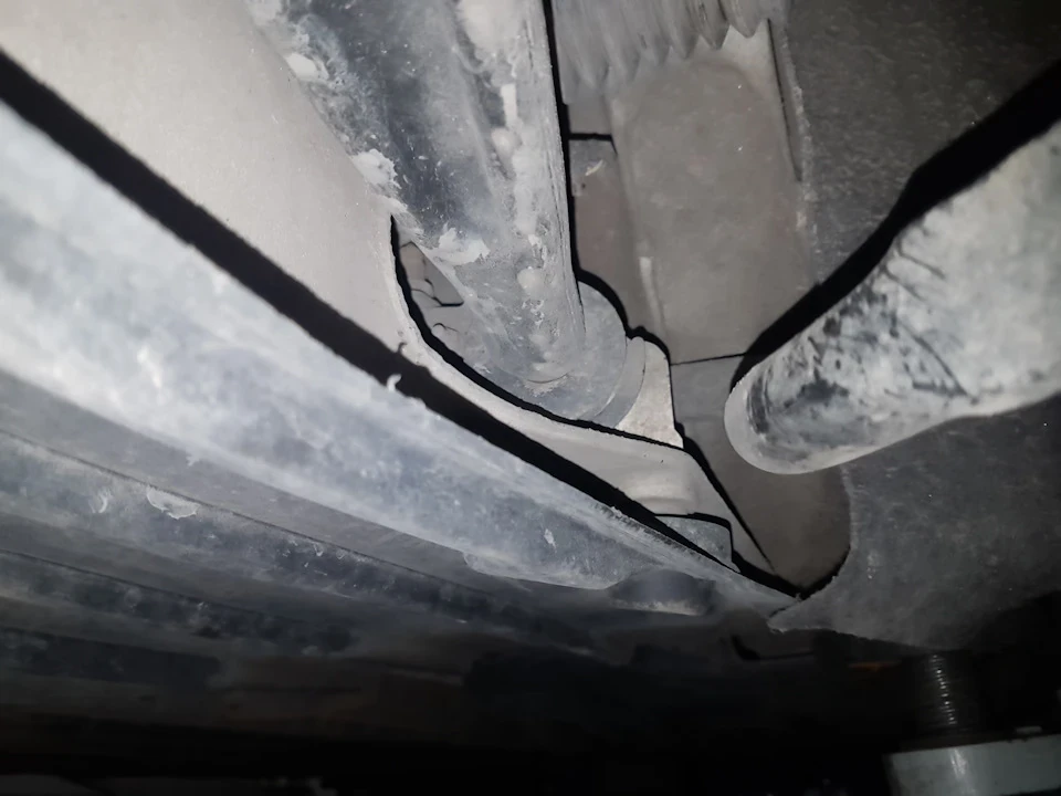 Допоможіть з парт номерами сайлентів підвіски