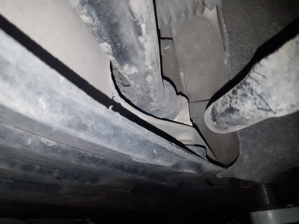 Допоможіть з парт номерами сайлентів підвіски 1
