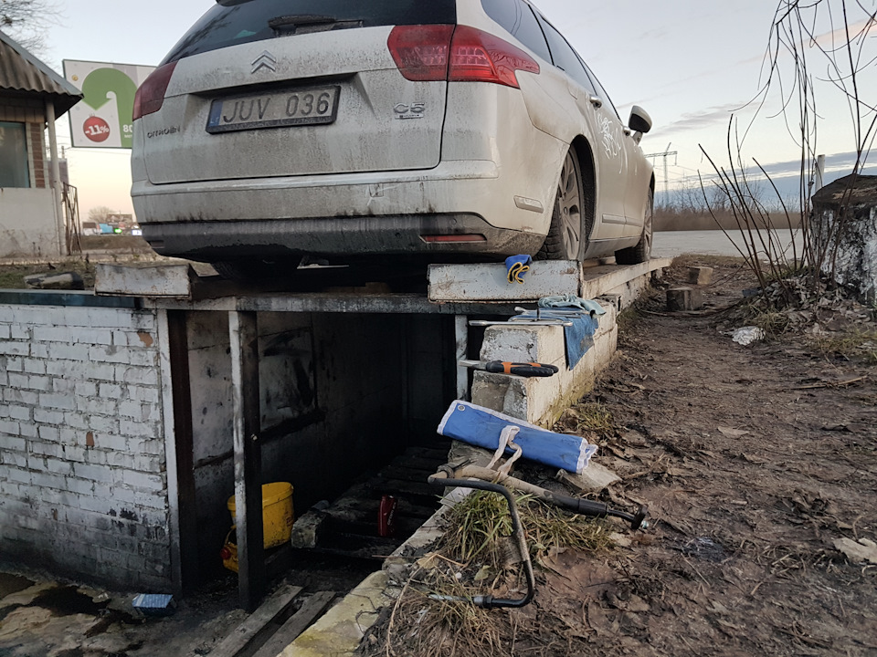 Самостійна заміна гідро трубки 5270VG на Сітроен С5 5