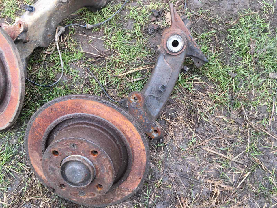 Важелі з розбірки 5