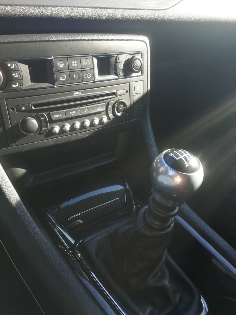 Ручка КПП від Renault Laguna GT 1