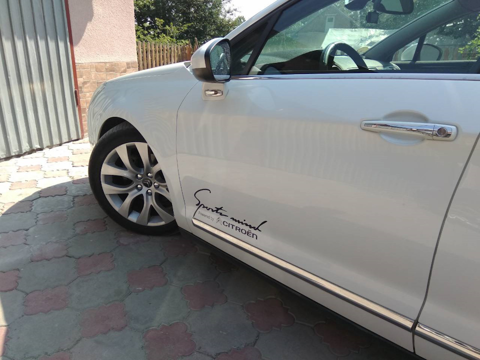 Що вийшло з наклейками? Citroen C5 2013 2.0HDI AT Hydroactive 3+ 3