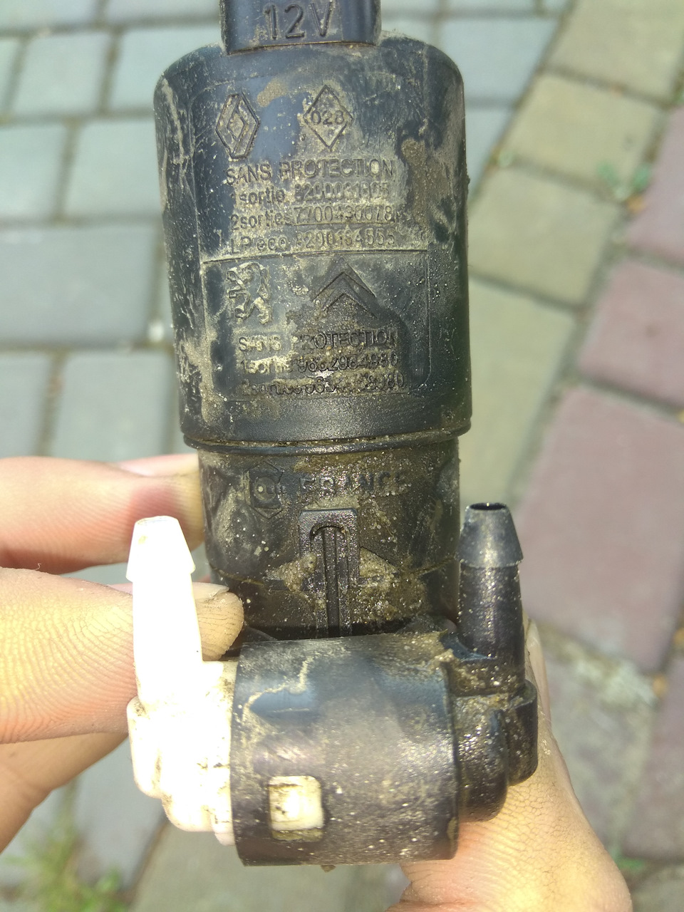 Не працює омивач скла 3