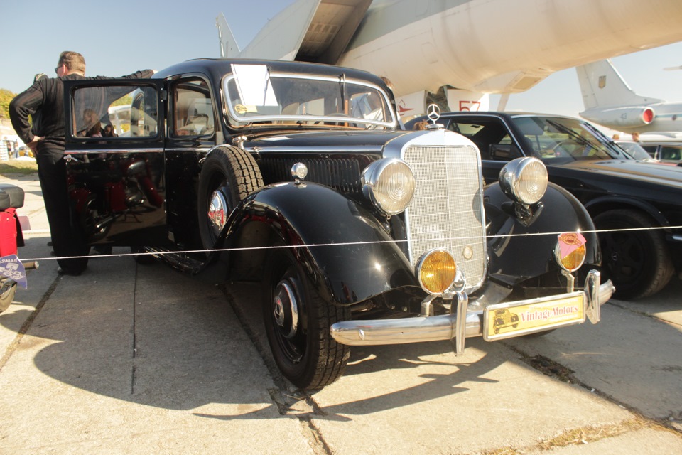 Old Car Fest 2015 - Vol III. M-Benz 4