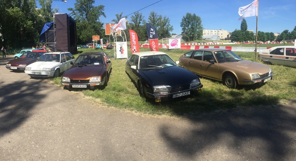 Завтра ретро авто під стінами ХудПрому + БОНУС 1