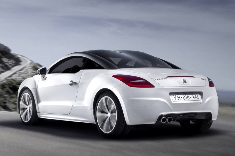 DS4 vs RCZ 1