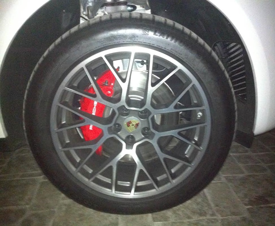 Протестували Porsche Macan Turbo 2