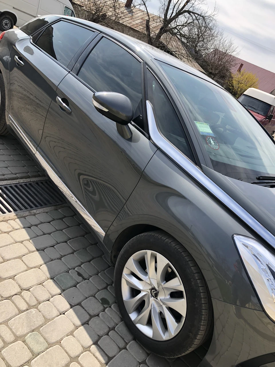 Заміна фари та відновлення хрому