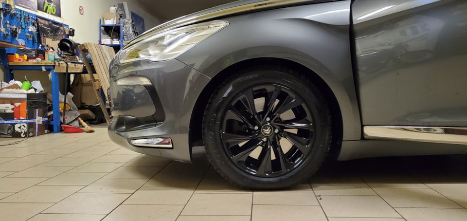 Зимові Колеса R17 215 55 ds5 3