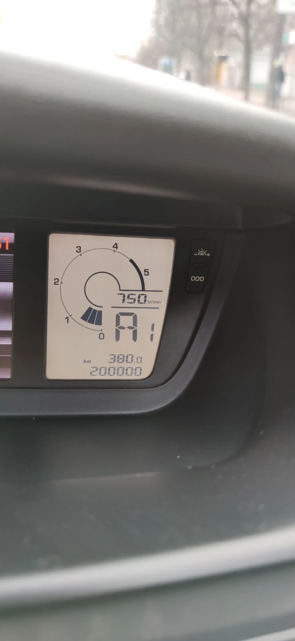 200000