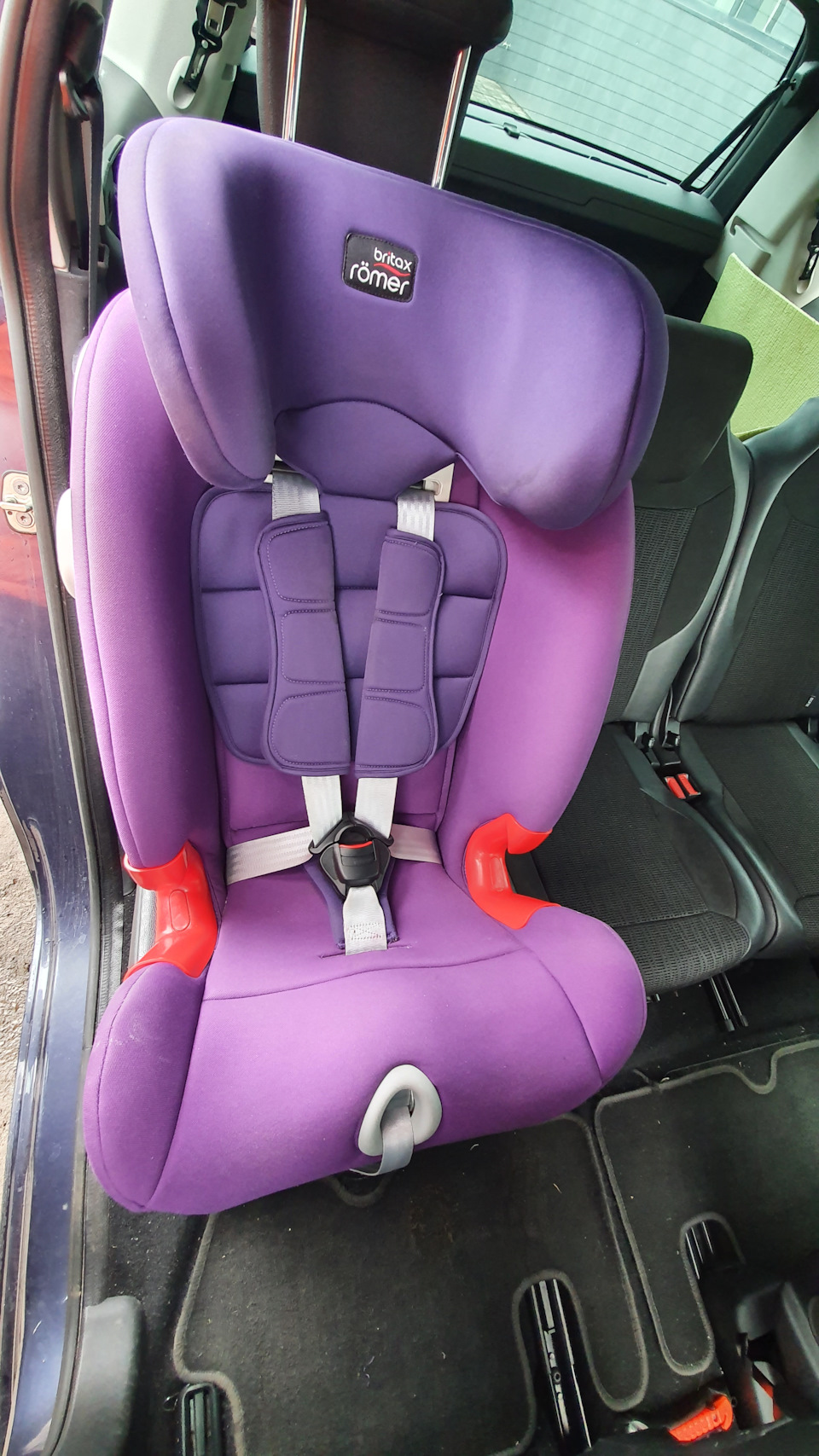Вибір та досвід експлуатації автокрісла Britax Romer 5