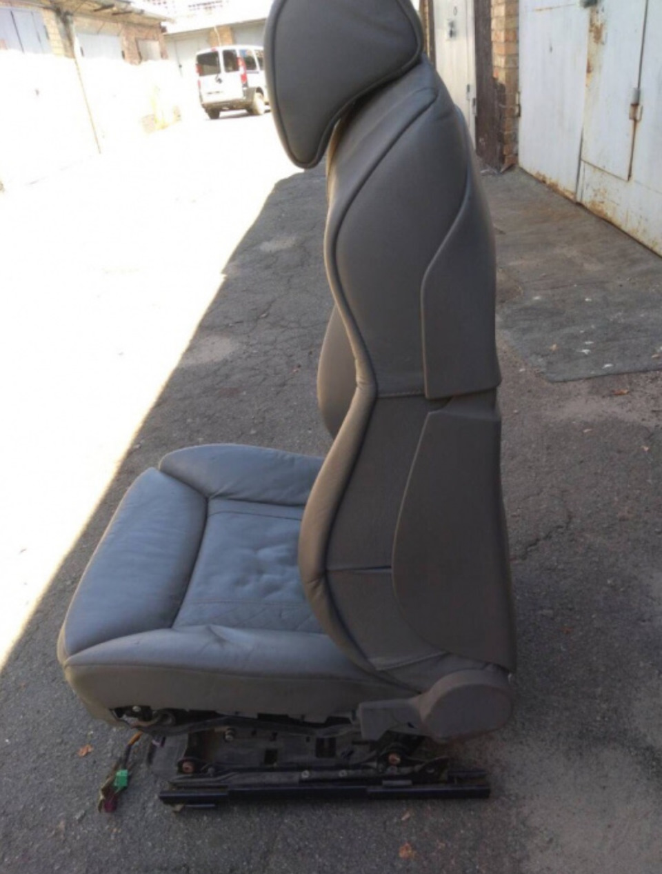 Сидіння від BMW Е65 2