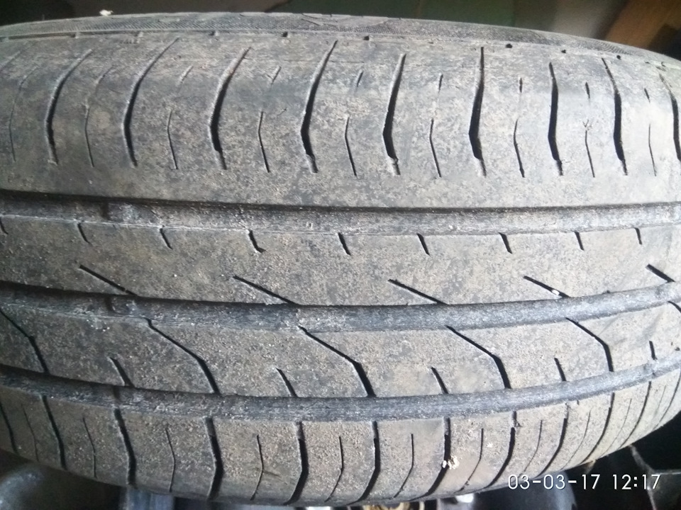 Куплю колесо Continental ContiPremiumContact 2 195/65 R15 5
