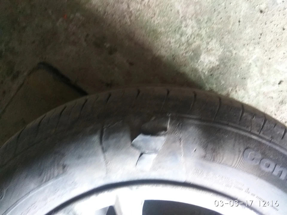Куплю колесо Continental ContiPremiumContact 2 195/65 R15