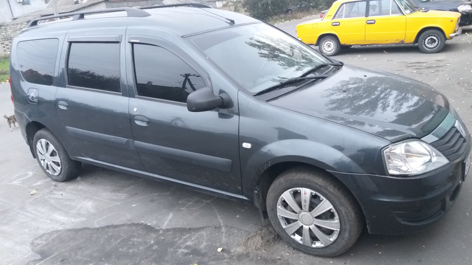 200 тисяч, перевзуття і кілька кіло піску: D 1