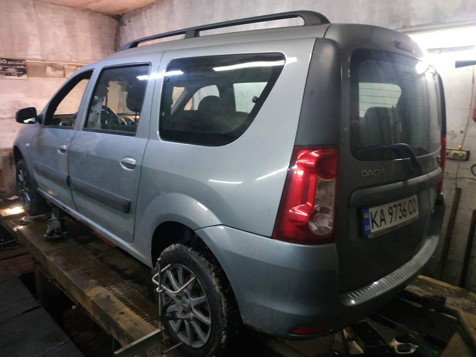 Обслужили машину 2