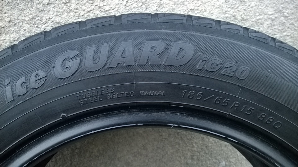 Продам ЗИМНІ шини.Yokohama ice guard ig20 R15 185/65. Made in Japan 2