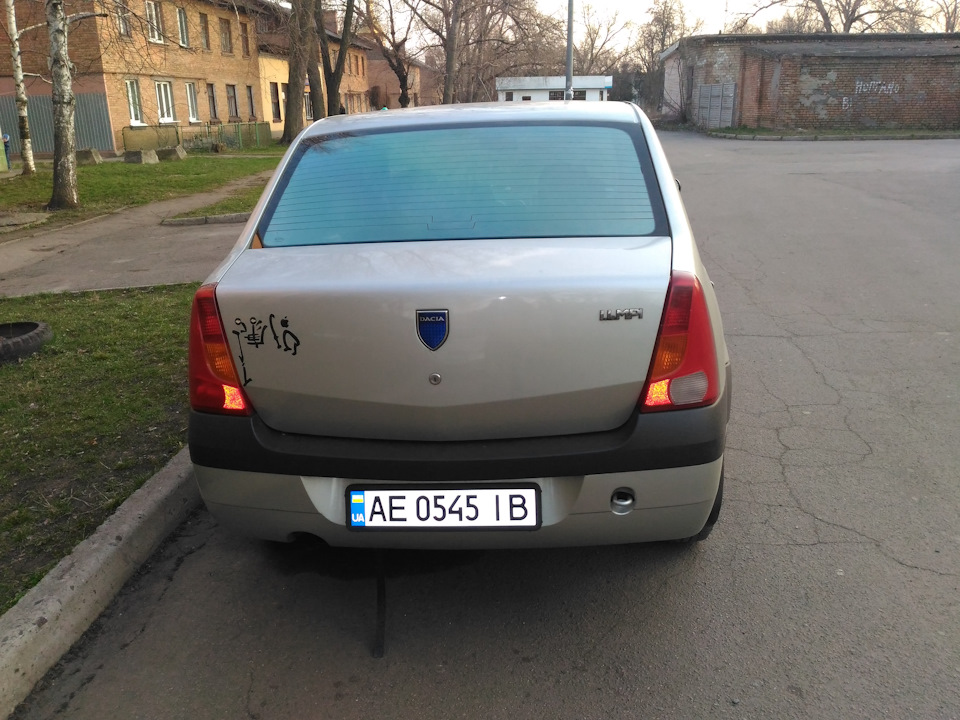 Як відкрити багажник? 1