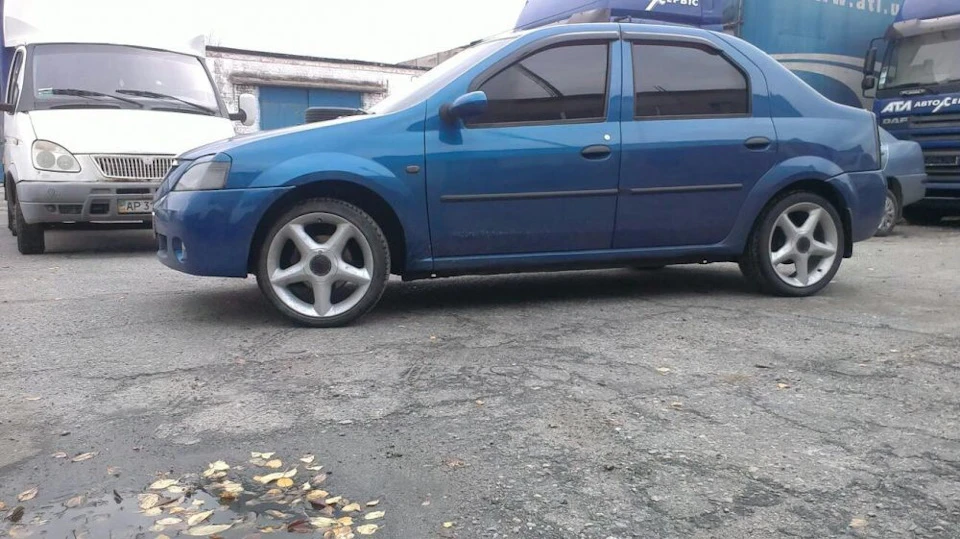 Прикупив нові тапки R 17