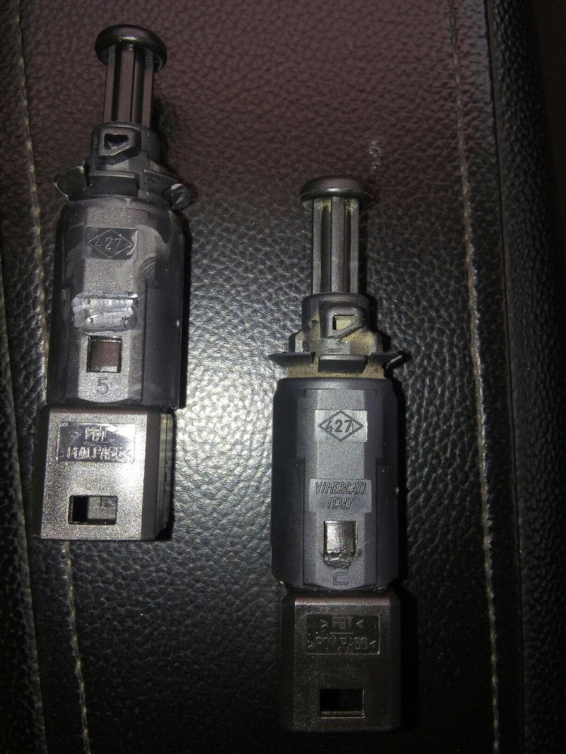 Заміна датчика стоп-сигналу 2